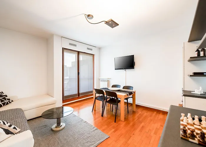 Quiet Home With Terrace - 20 Min From Milan Duomo