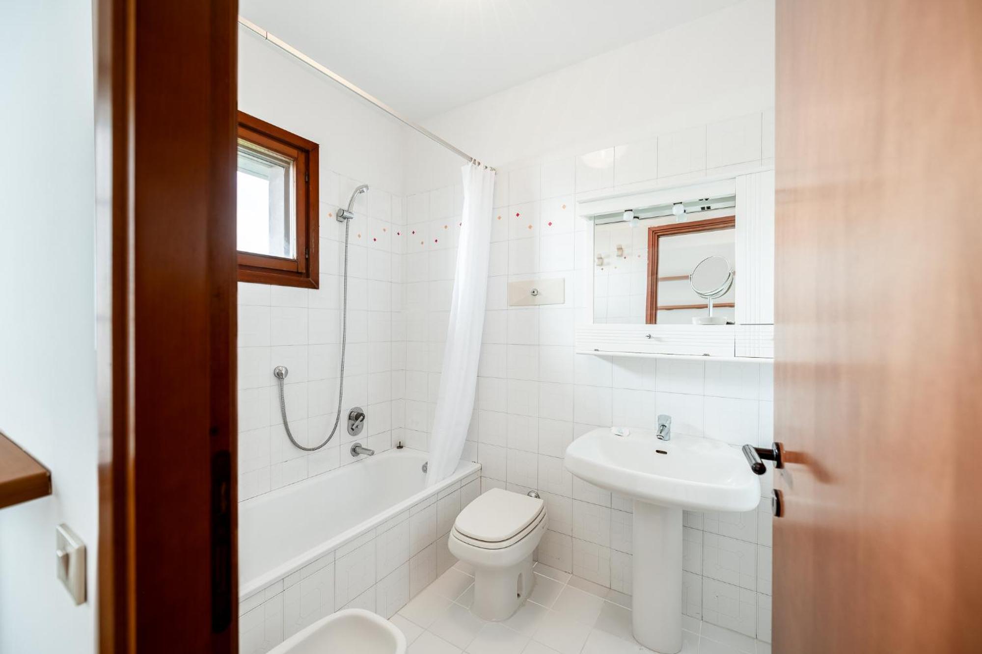 Quiet With Terrace - 20 Min From Duomo Appartement *