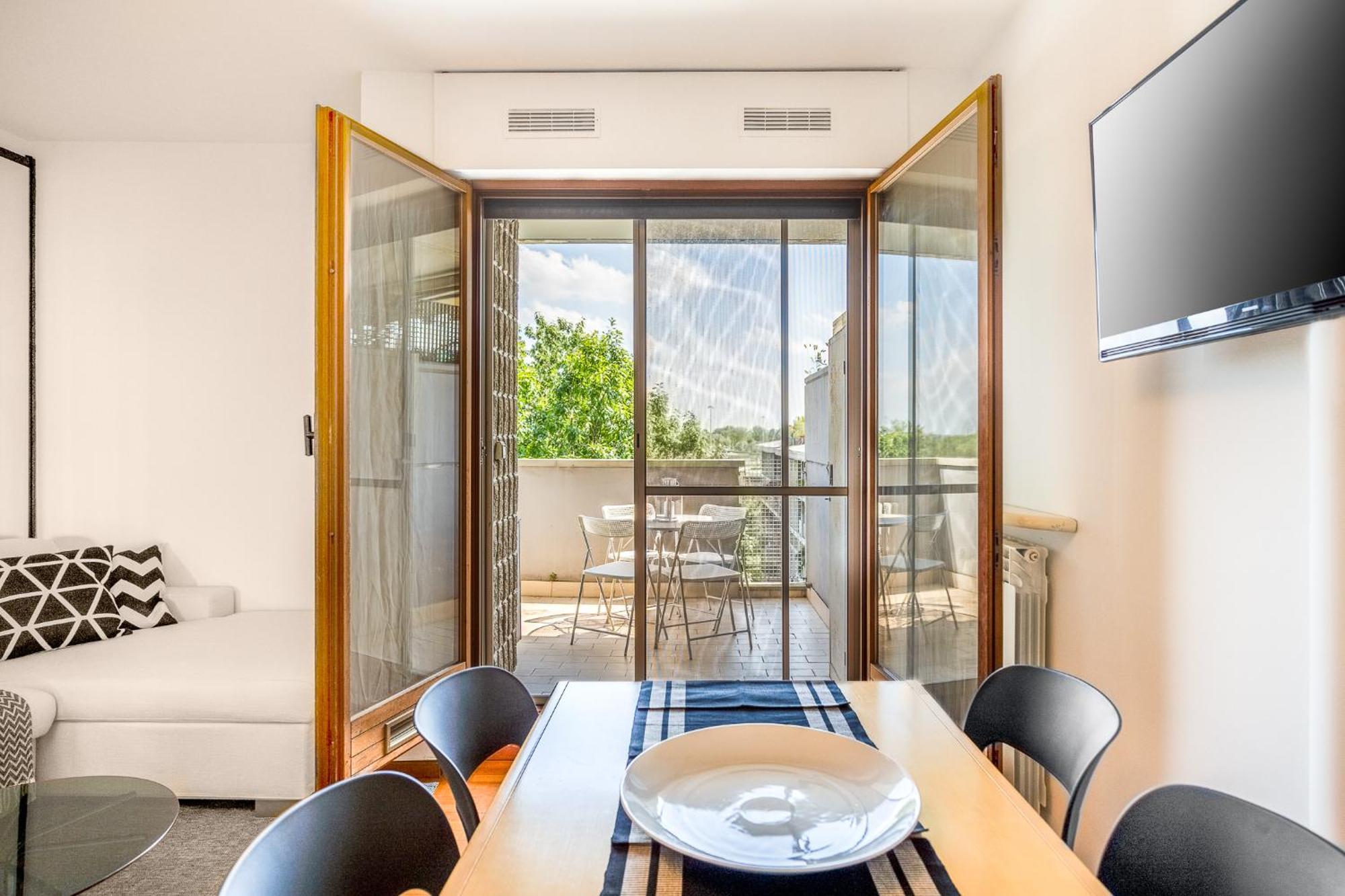Quiet With Terrace - 20 Min From Duomo Appartement